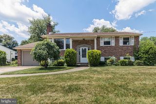 1517 HILLSIDE DR, Cherry Hill, NJ 08003