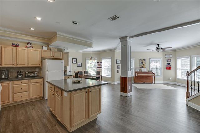 1373 Mountain Lake Drive, Auburn, GA 30011