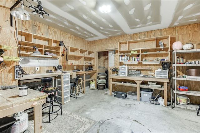 1373 Mountain Lake Drive, Auburn, GA 30011