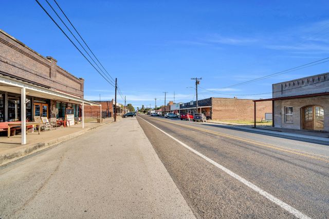 206 N Main Street, Maypearl, TX 76064