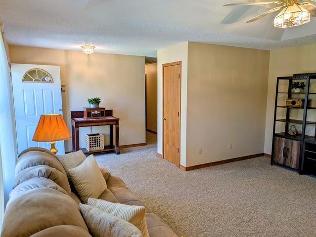 1600 W. Kissee Trails, Ozark, MO 65721