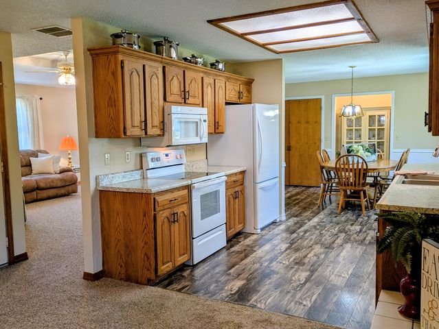 1600 W. Kissee Trails, Ozark, MO 65721