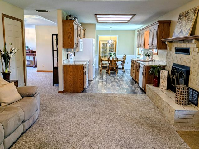 1600 W. Kissee Trails, Ozark, MO 65721