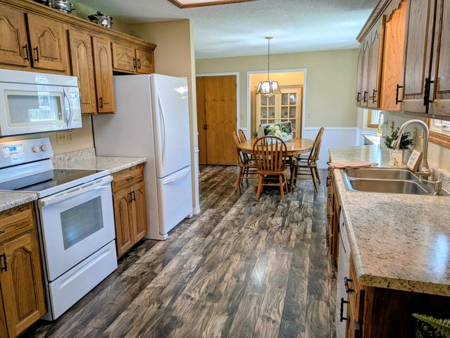 1600 W. Kissee Trails, Ozark, MO 65721