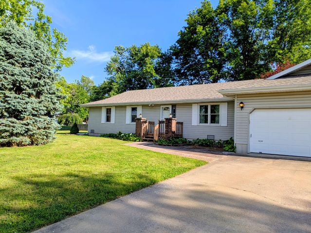 1600 W. Kissee Trails, Ozark, MO 65721
