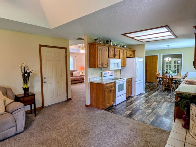 1600 W. Kissee Trails, Ozark, MO 65721