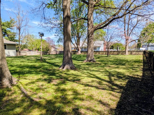 1600 W. Kissee Trails, Ozark, MO 65721