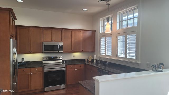 30 Whistler Court UNIT 136, Saratoga Springs, NY 12866