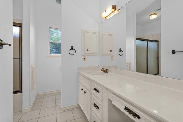 12180 Lakeview Manor Drive, Willis, TX 77318