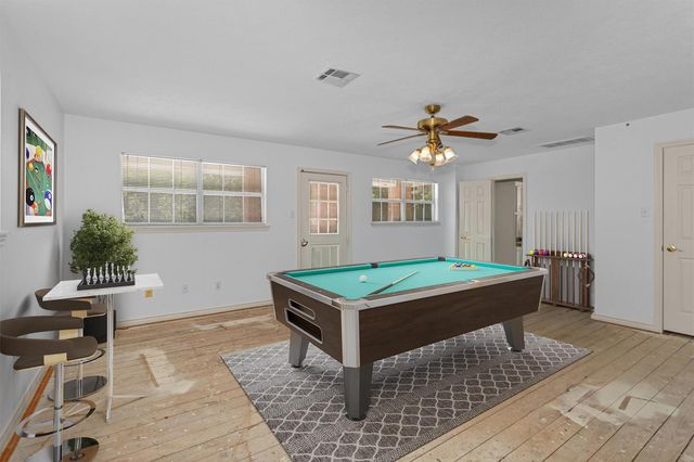 12180 Lakeview Manor Drive, Willis, TX 77318