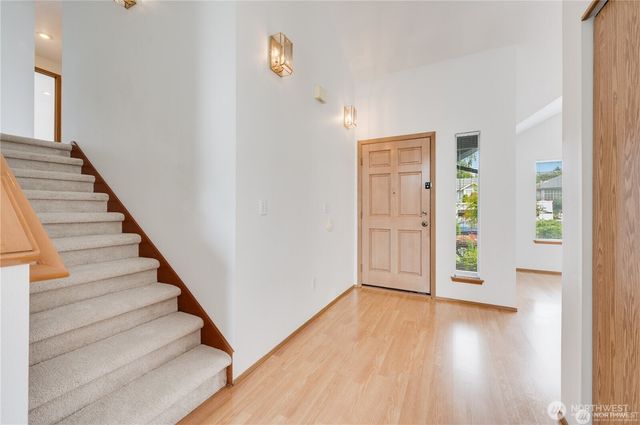 3832 46th Avenue NE, Tacoma, WA 98422