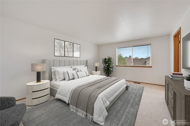 3832 46th Avenue NE, Tacoma, WA 98422