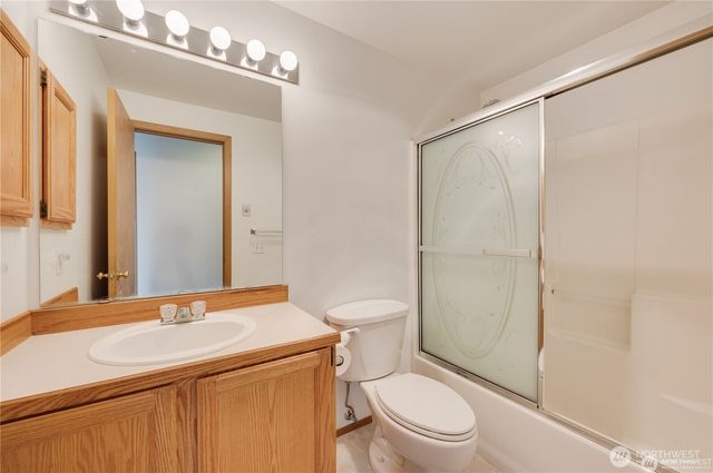 3832 46th Avenue NE, Tacoma, WA 98422