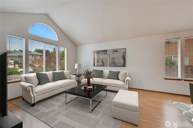 3832 46th Avenue NE, Tacoma, WA 98422