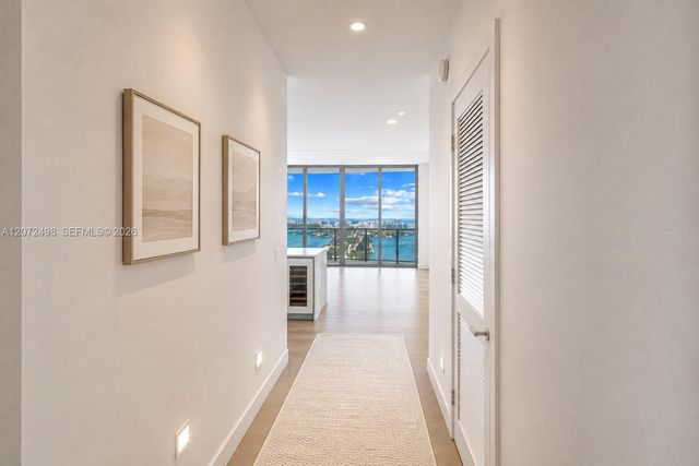 1400 Biscayne Boulevard 4206, Miami, FL 33132