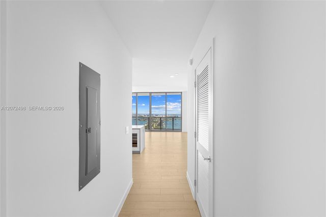 1400 Biscayne Boulevard 4206, Miami, FL 33132