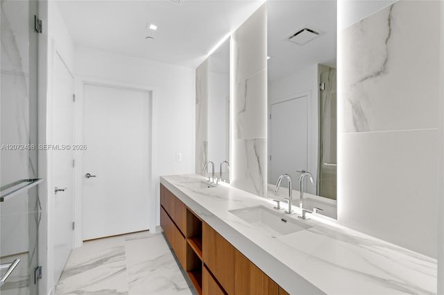 1400 Biscayne Boulevard 4206, Miami, FL 33132