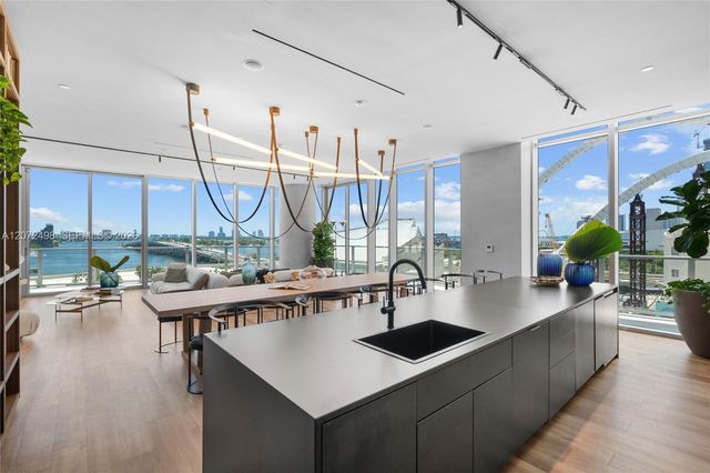 1400 Biscayne Boulevard 4206, Miami, FL 33132