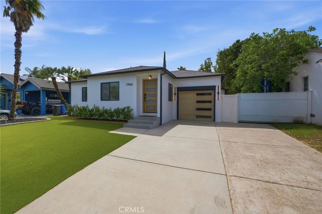 17420 Collins Street, Encino, CA 91316