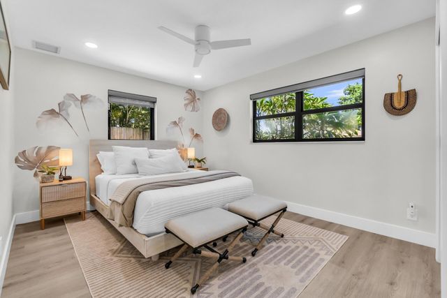 300 SE 8th Avenue, Deerfield Beach, FL 33441