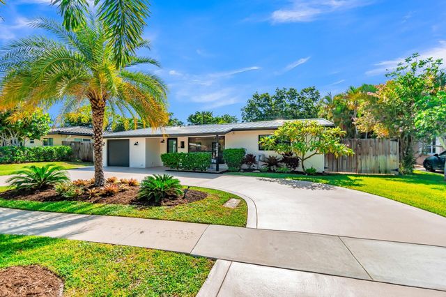 300 SE 8th Avenue, Deerfield Beach, FL 33441