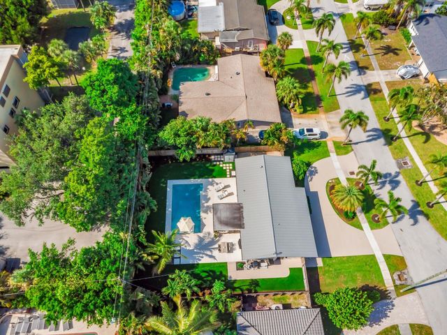 300 SE 8th Avenue, Deerfield Beach, FL 33441