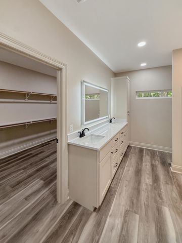 910 Chase, Deridder, LA 70634