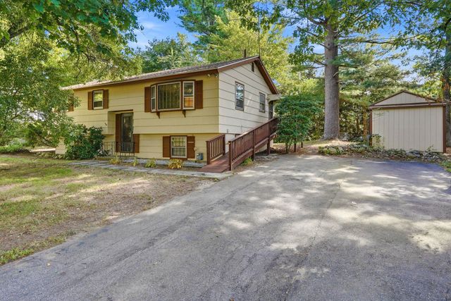 98 Conant Road, Nashua, NH 03062