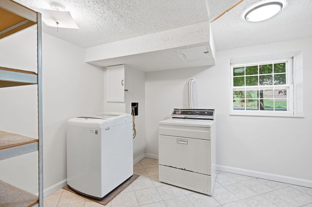 98 Conant Road, Nashua, NH 03062