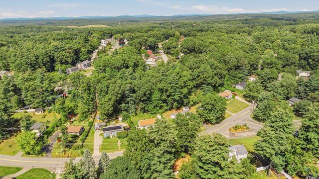 98 Conant Road, Nashua, NH 03062