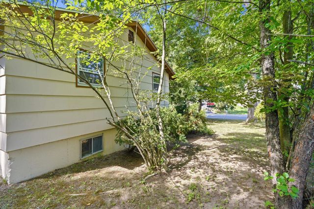 98 Conant Road, Nashua, NH 03062