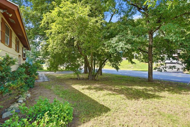 98 Conant Road, Nashua, NH 03062