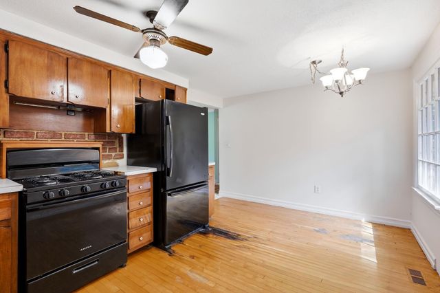 98 Conant Road, Nashua, NH 03062