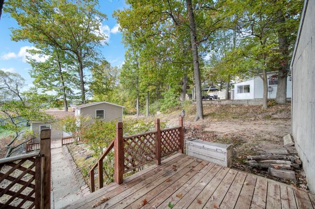 209 North Drive, Brooklyn, MI 49230