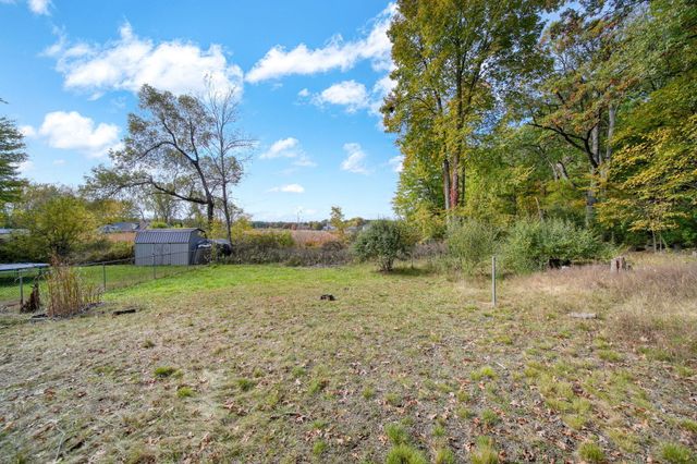 209 North Drive, Brooklyn, MI 49230