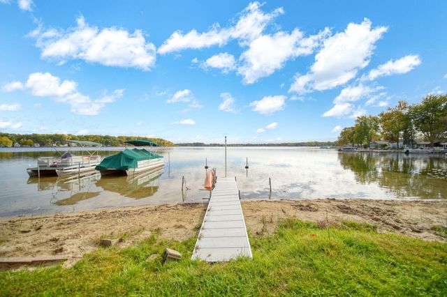 209 North Drive, Brooklyn, MI 49230