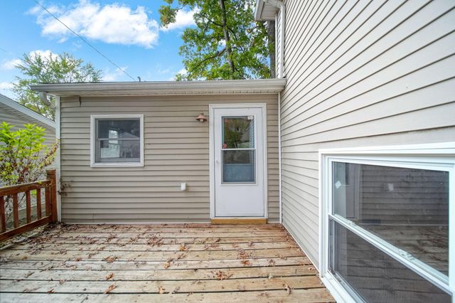 209 North Drive, Brooklyn, MI 49230