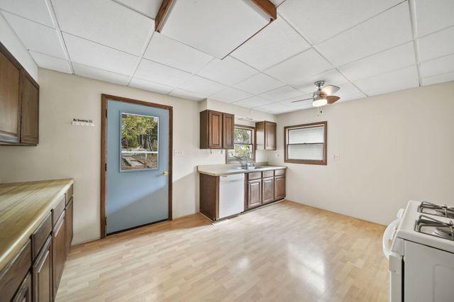 209 North Drive, Brooklyn, MI 49230