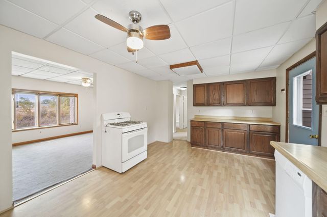 209 North Drive, Brooklyn, MI 49230