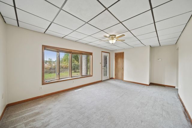 209 North Drive, Brooklyn, MI 49230