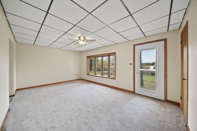 209 North Drive, Brooklyn, MI 49230