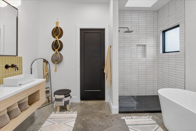 204 Compton Road, Crawford, TX 76638