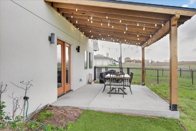 204 Compton Road, Crawford, TX 76638