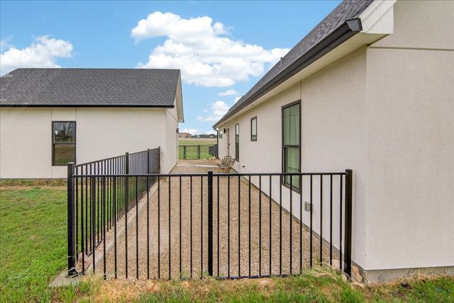 204 Compton Road, Crawford, TX 76638