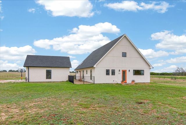 204 Compton Road, Crawford, TX 76638