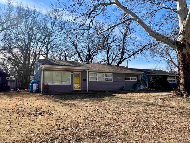 1525 SW 24th ST, Topeka, KS 66611