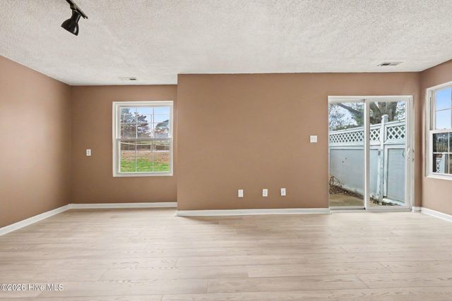 3806 Grey Harbor Drive 104, Raleigh, NC 27616