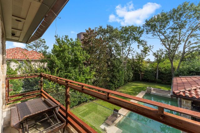 5651 Doliver Drive, Houston, TX 77056