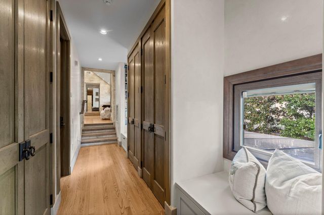 5651 Doliver Drive, Houston, TX 77056