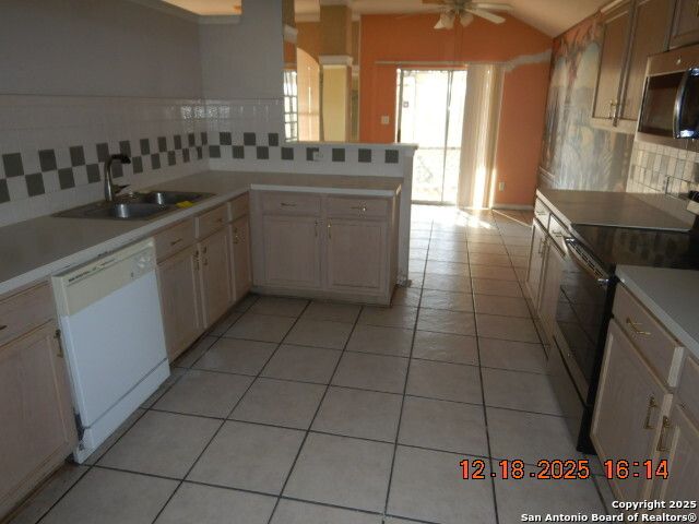 8415 Copperbluff, Converse, TX 78109